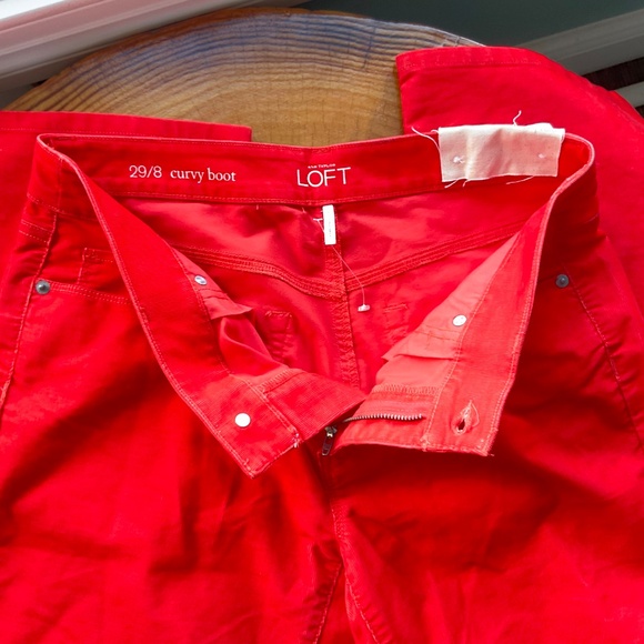 NWT Ann Taylor Loft Reddish Orange Corduroy Curvy Bootcut Jeans Size 29/8 - Picture 3 of 10